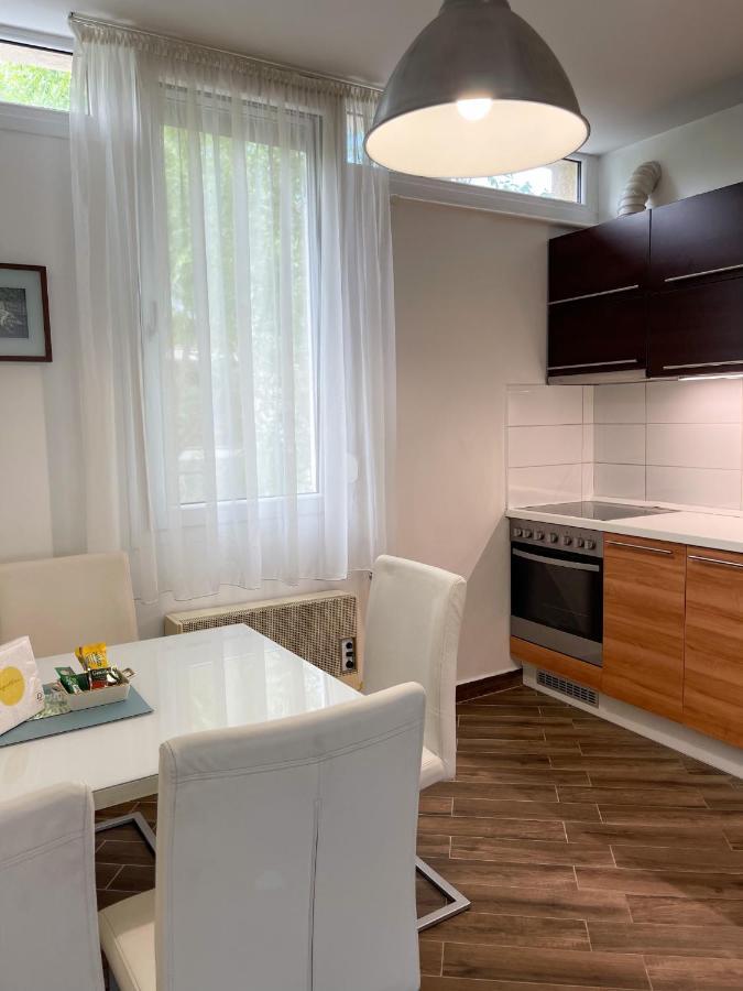 Greatforest Rosehill 1 Apartman Debrecen Buitenkant foto