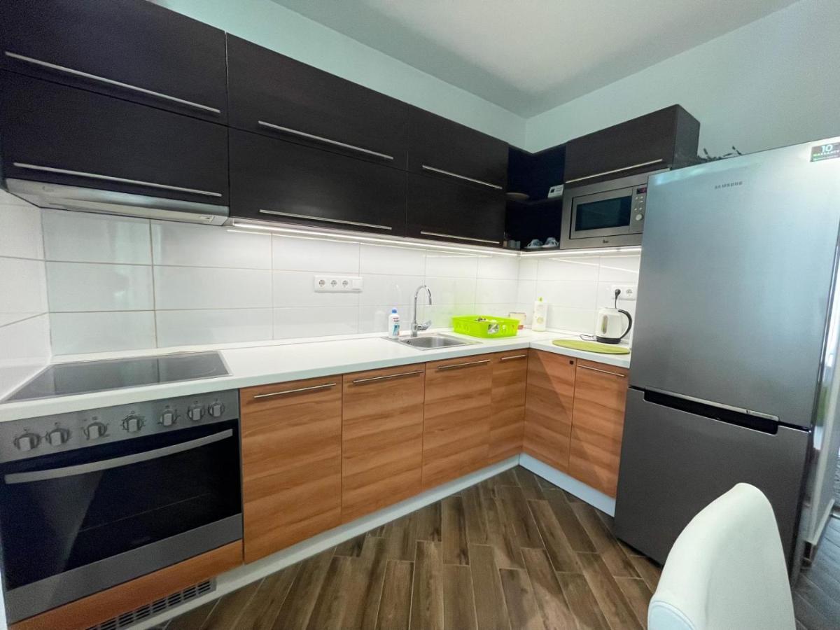 Greatforest Rosehill 1 Apartman Debrecen Buitenkant foto