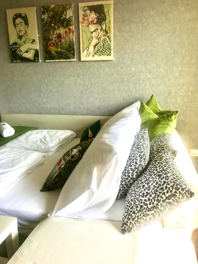 Greatforest Rosehill 1 Apartman Debrecen Buitenkant foto