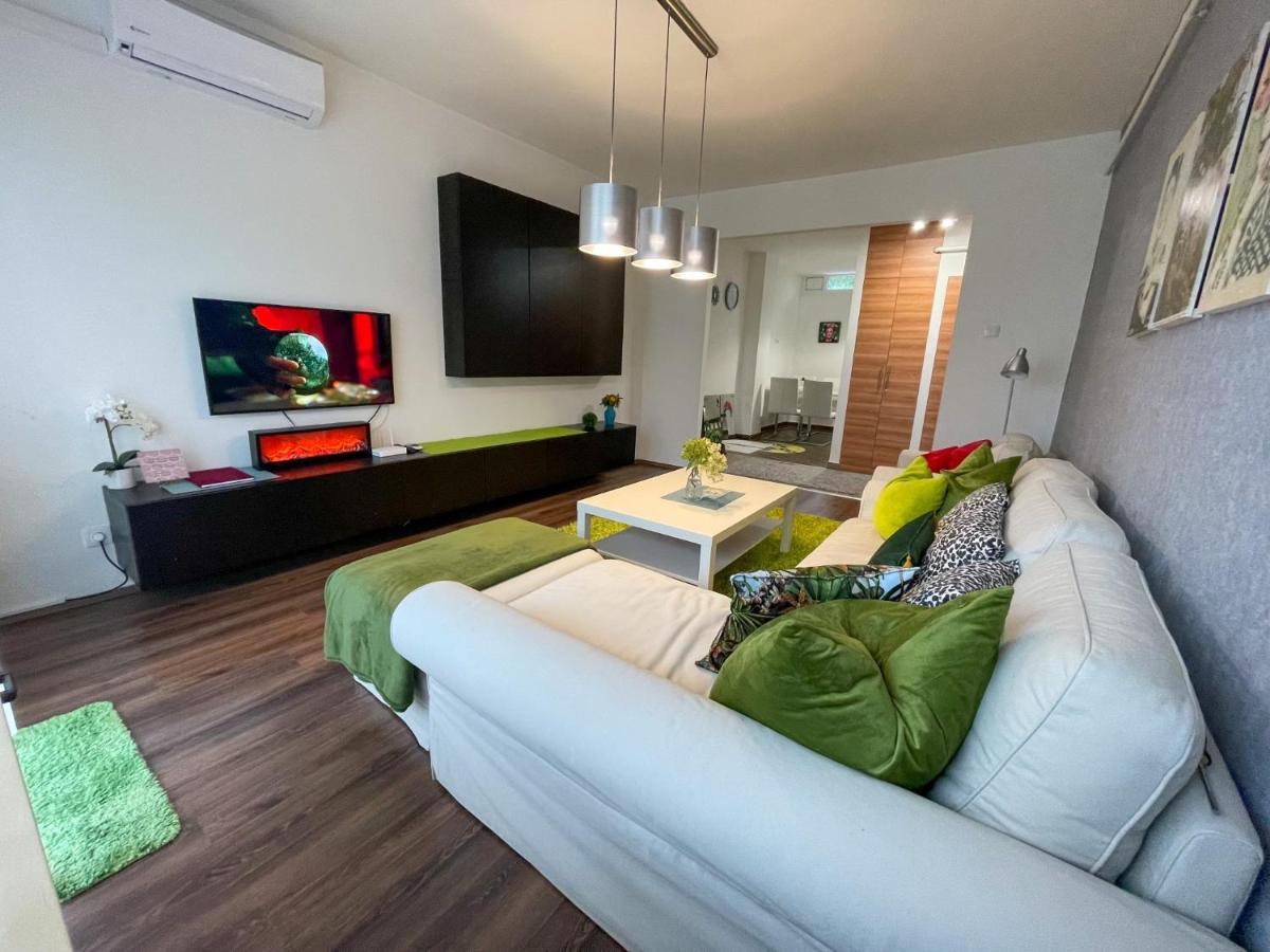 Greatforest Rosehill 1 Apartman Debrecen Buitenkant foto