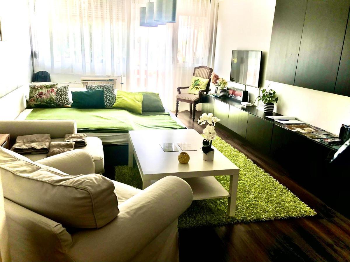 Greatforest Rosehill 1 Apartman Debrecen Buitenkant foto